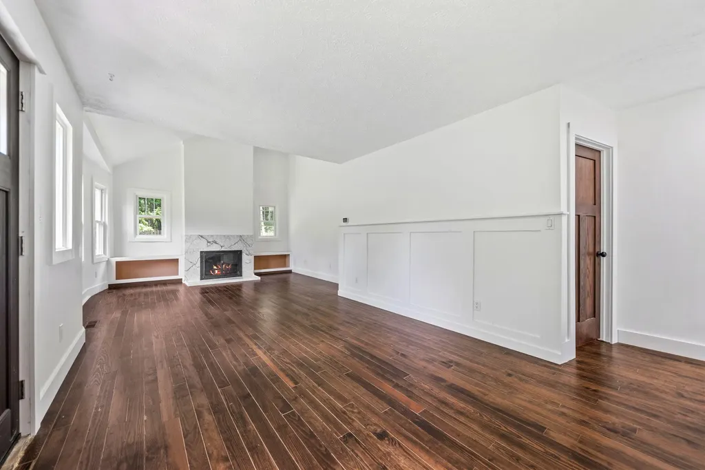 12241 Flynn Road Chikaming Township MI 49125