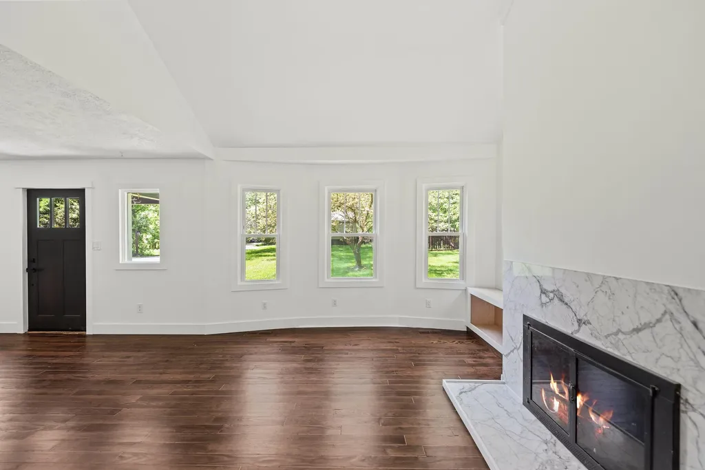 12241 Flynn Road Chikaming Township MI 49125
