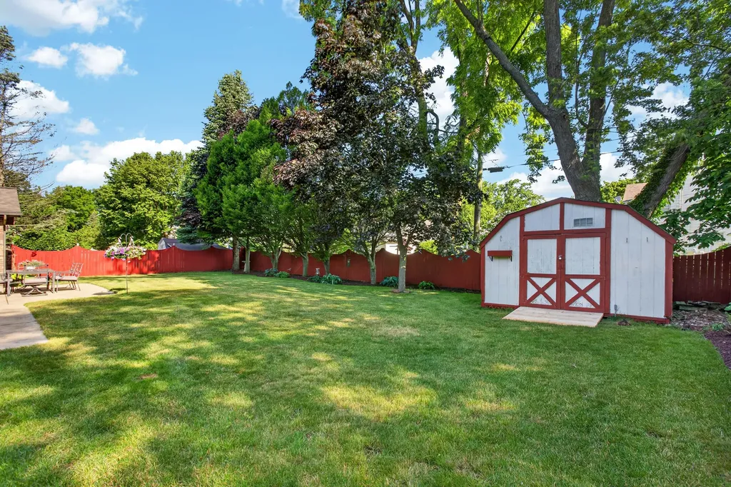 1329 Margaret Place St. Joseph City MI 49085
