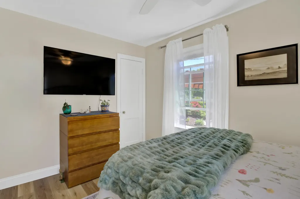 514 Edgell Street South Haven City MI 49090