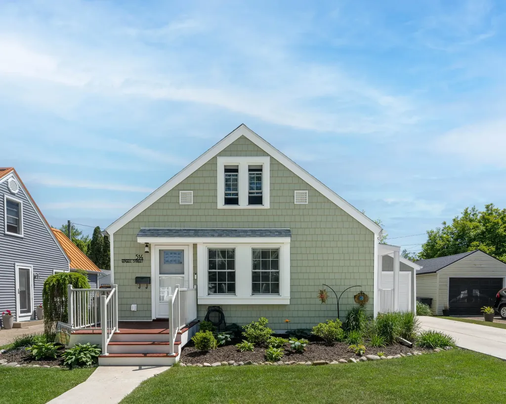 514 Edgell Street South Haven City MI 49090