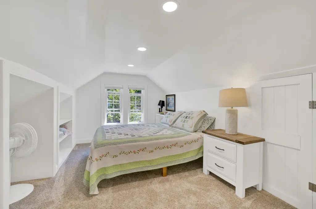 514 Edgell Street South Haven City MI 49090