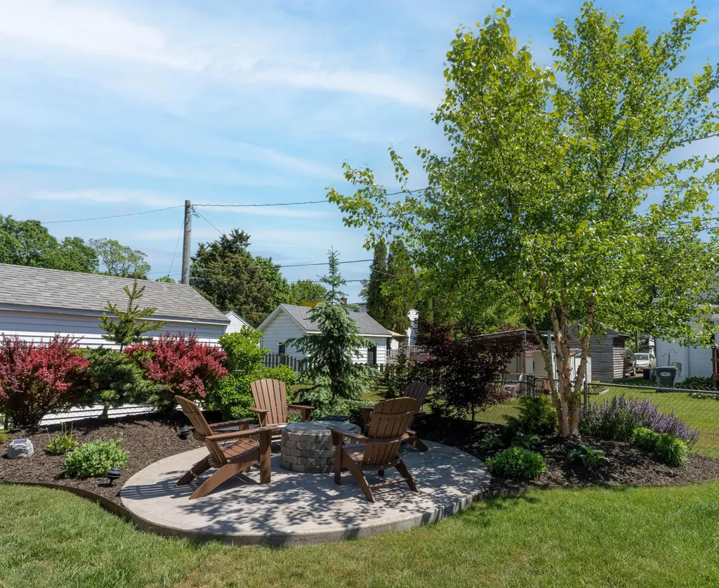 514 Edgell Street South Haven City MI 49090