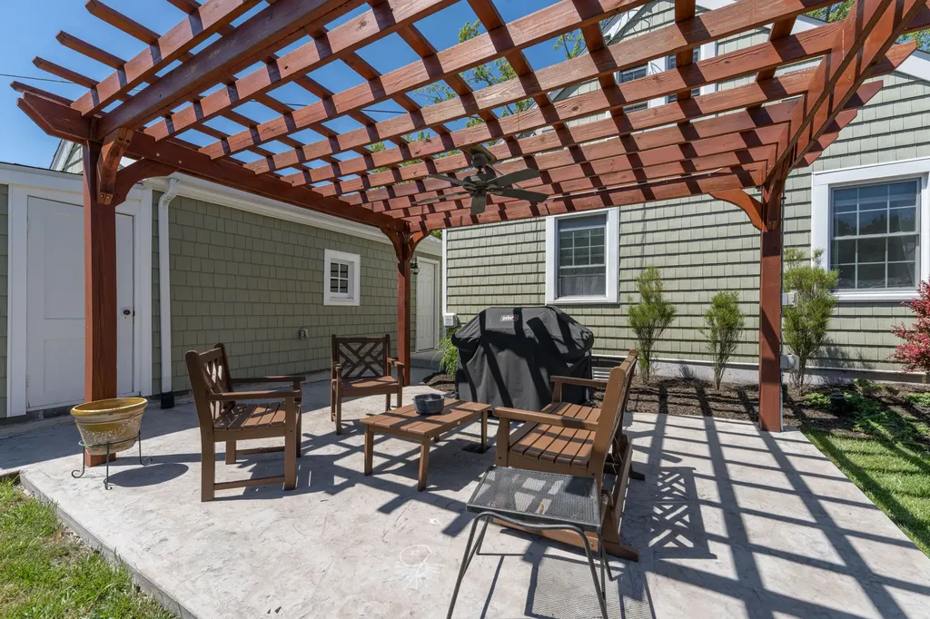 514 Edgell Street South Haven City MI 49090
