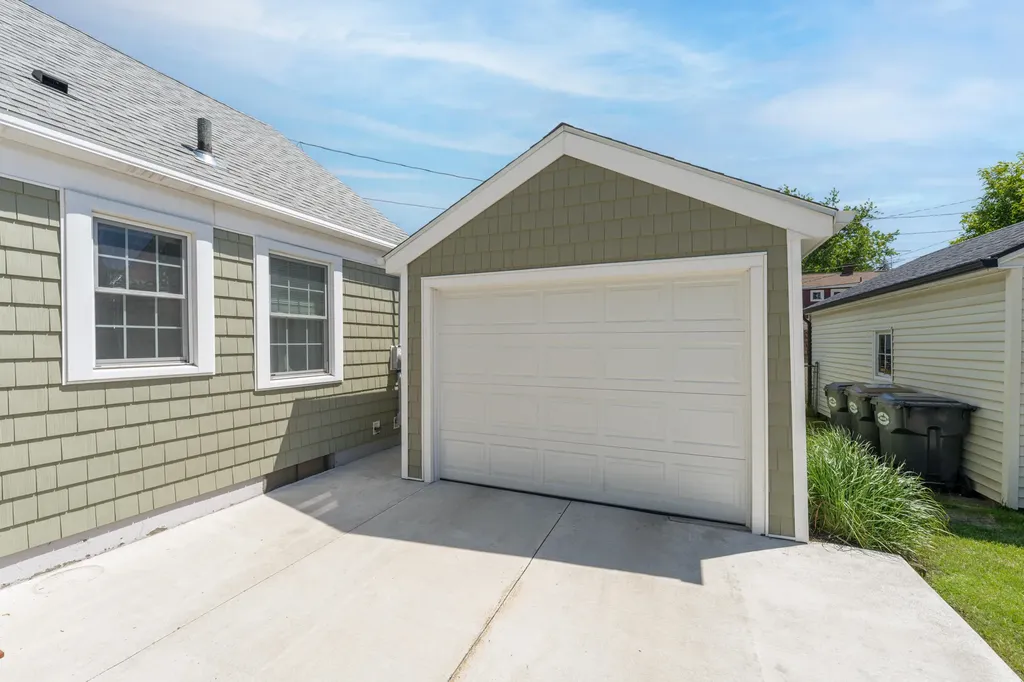 514 Edgell Street South Haven City MI 49090