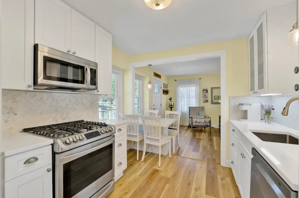 514 Edgell Street South Haven City MI 49090
