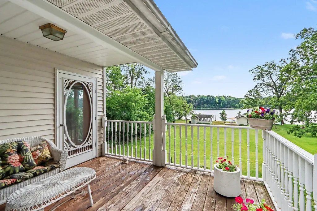 47135 Lakeview Drive Lawrence Township MI 49064