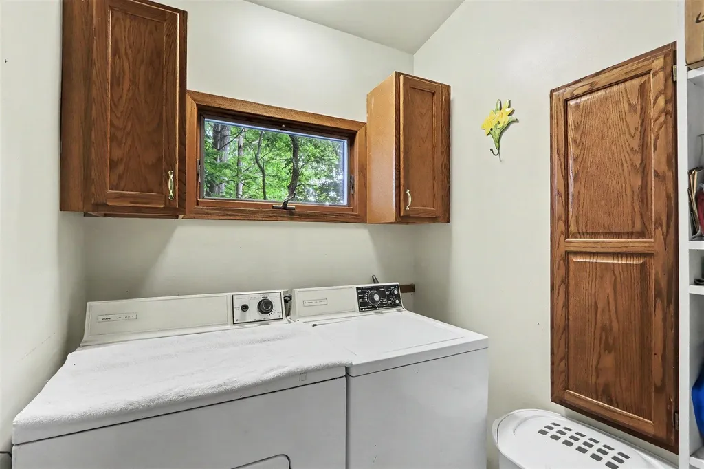 47135 Lakeview Drive Lawrence Township MI 49064