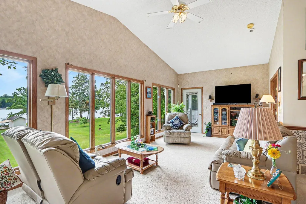 47135 Lakeview Drive Lawrence Township MI 49064
