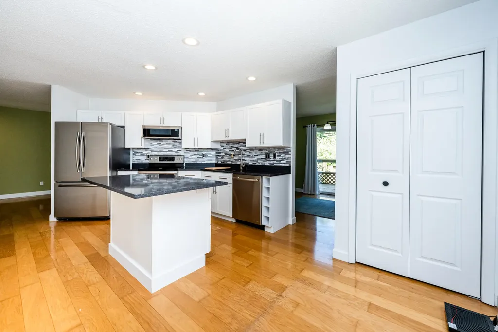 509 Granada Avenue St. Joseph City MI 49085