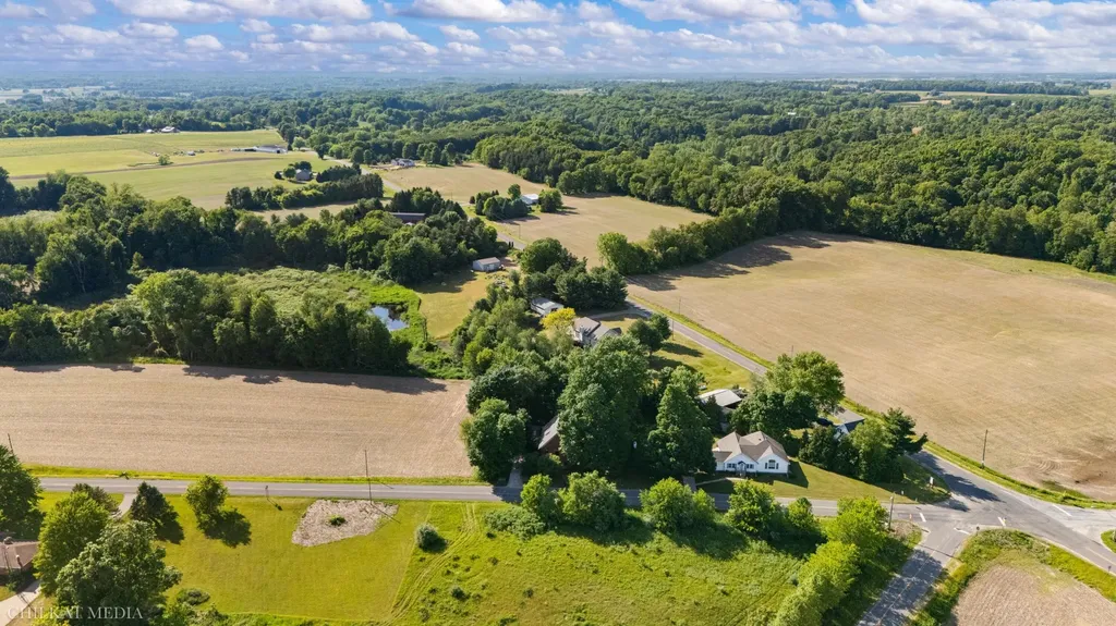 1055 Mount Tabor Road Oronoko Charter Township MI 49107
