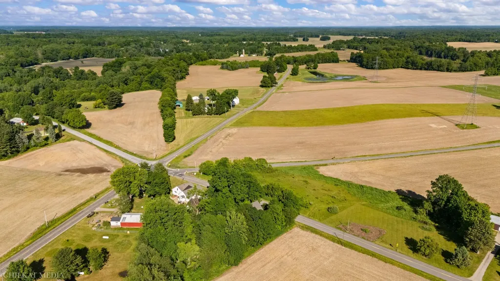 1055 Mount Tabor Road Oronoko Charter Township MI 49107
