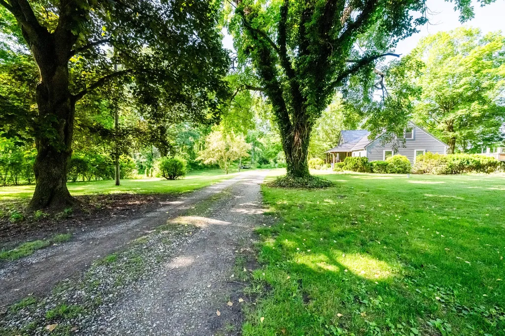 5594 Pokagon Road Berrien Township MI 49103