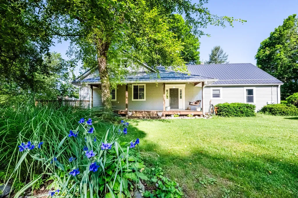 5594 Pokagon Road Berrien Township MI 49103