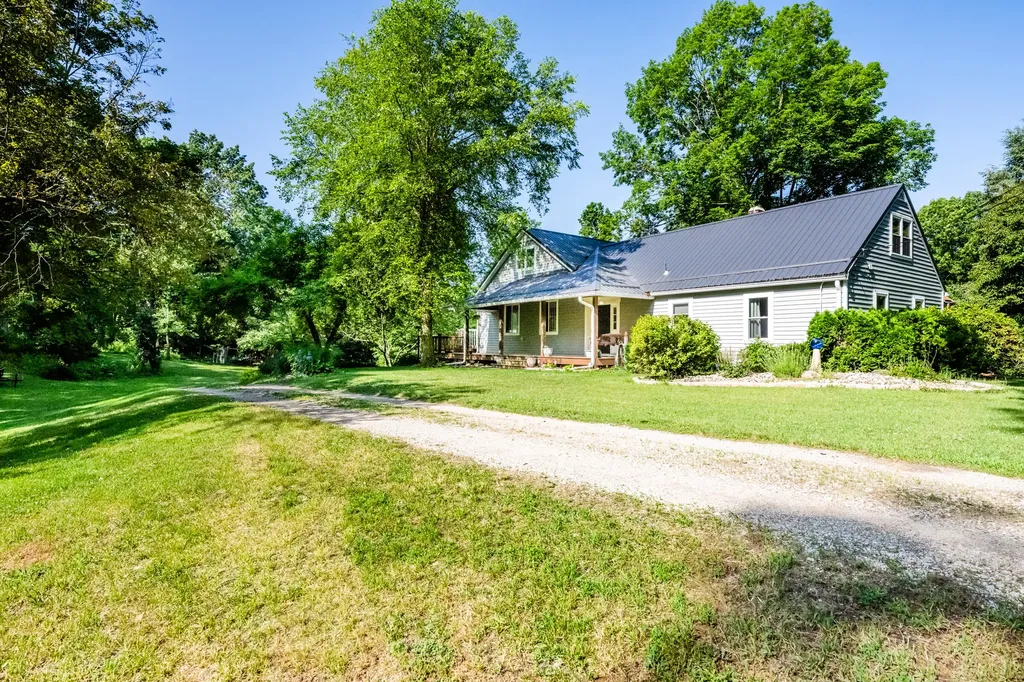 5594 Pokagon Road Berrien Township MI 49103