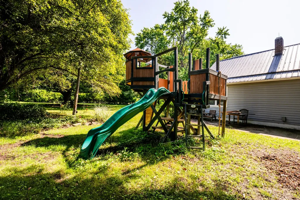 5594 Pokagon Road Berrien Township MI 49103