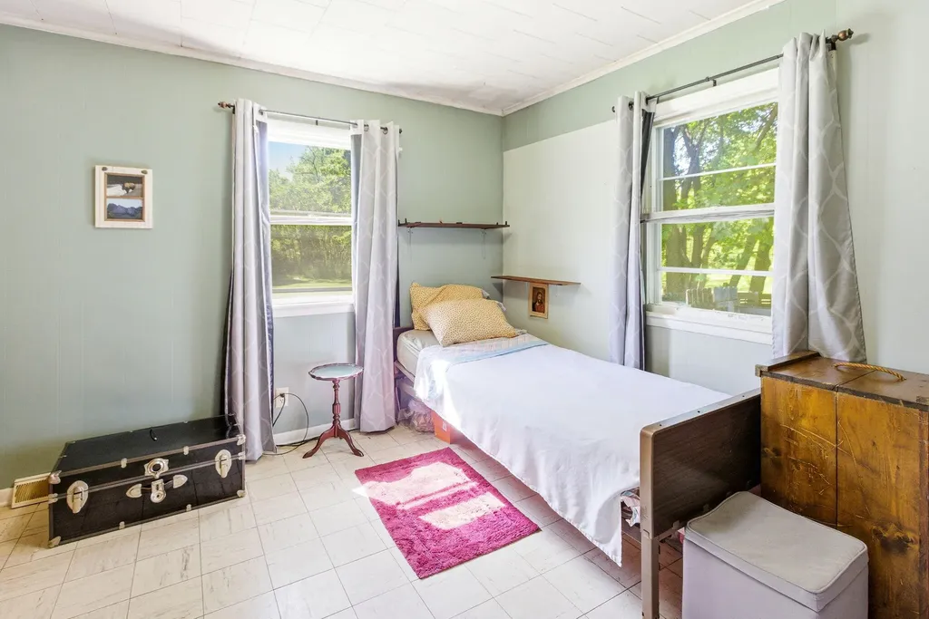 1356 Pipestone Road Benton Charter Township MI 49022