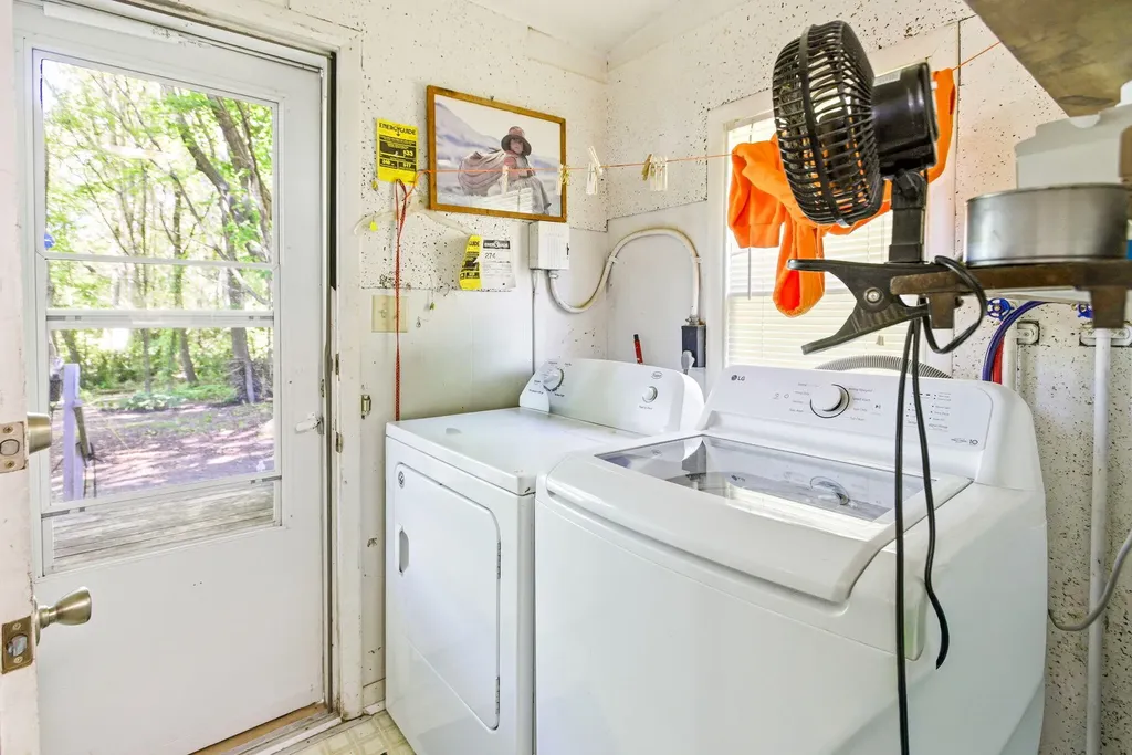 1356 Pipestone Road Benton Charter Township MI 49022