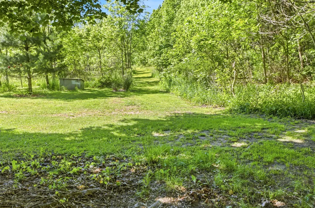 1356 Pipestone Road Benton Charter Township MI 49022