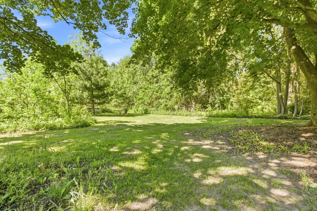 1356 Pipestone Road Benton Charter Township MI 49022