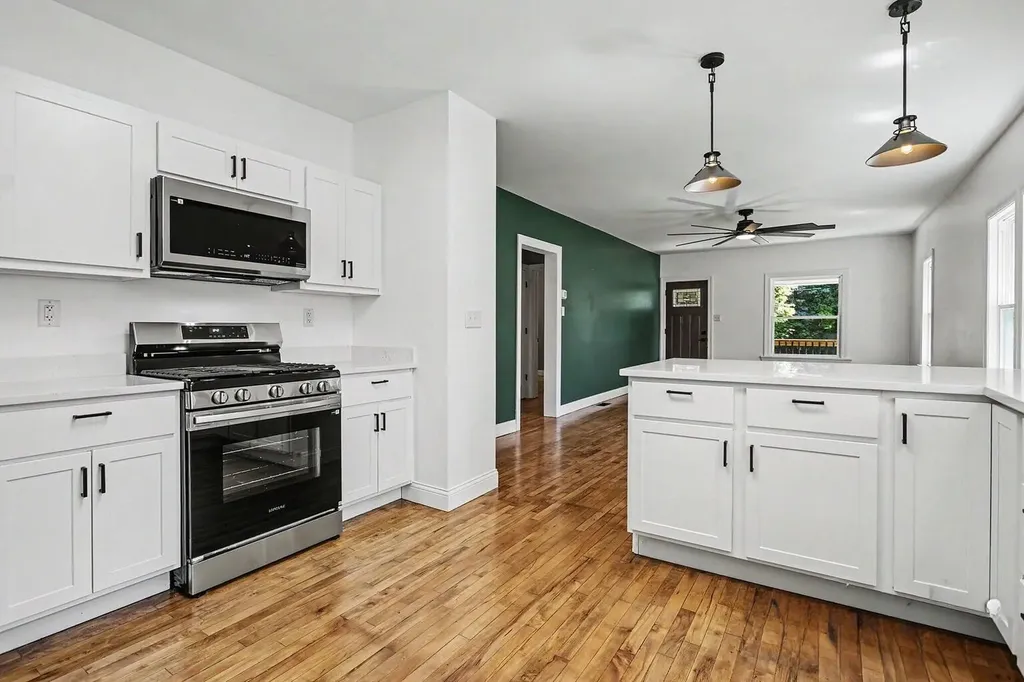 226 S Barker Street New Buffalo City MI 49117