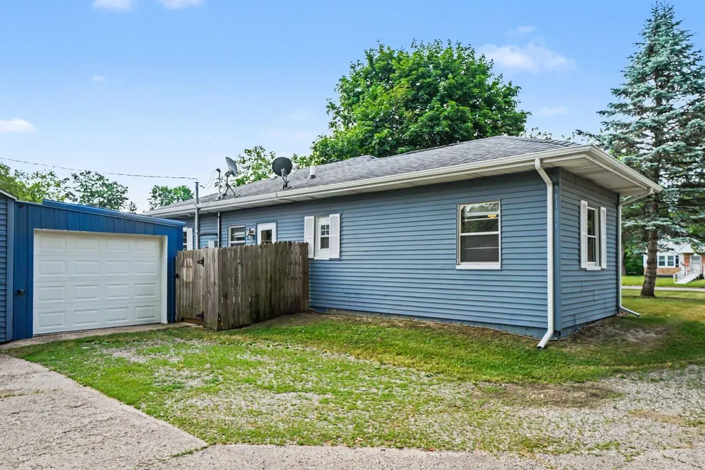 1333 Cass Street Niles City MI 49120