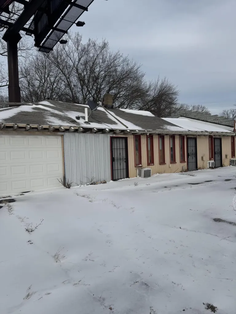 1175 E Napier Avenue Benton Charter Township MI 49022