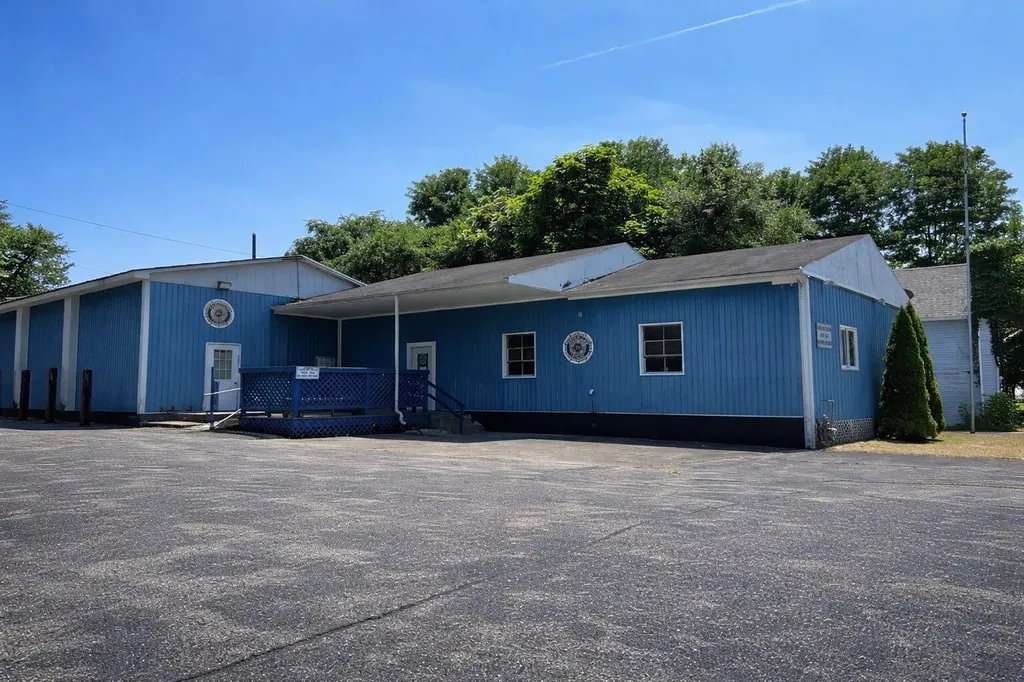 806 N Orchard Street Dowagiac City MI 49047