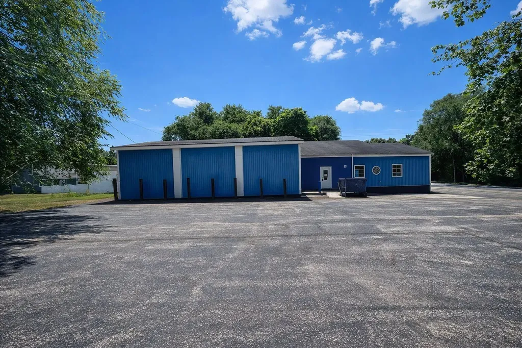 806 N Orchard Street Dowagiac City MI 49047