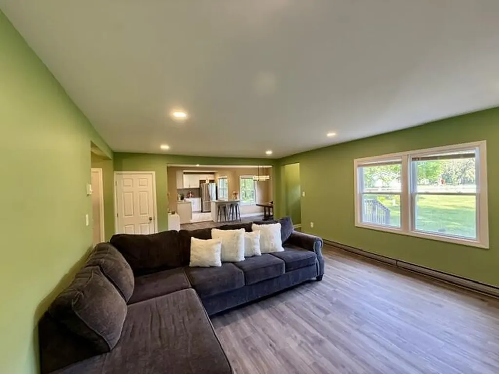 16002 Lakeside Road Chikaming Township MI 49129
