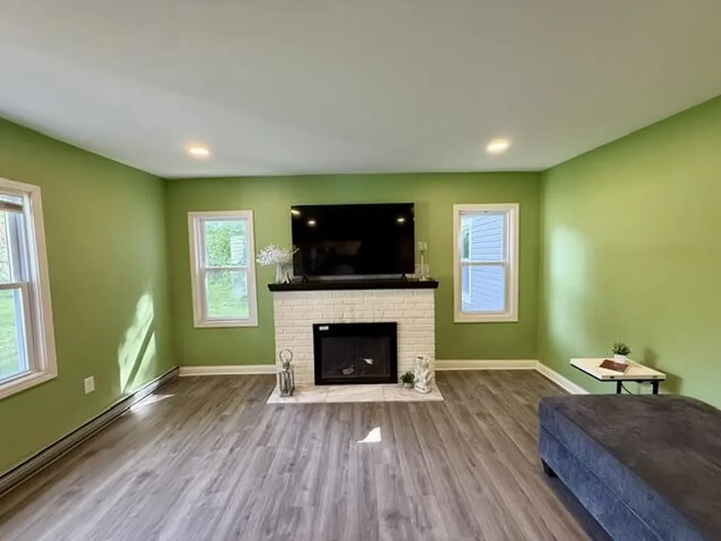 16002 Lakeside Road Chikaming Township MI 49129