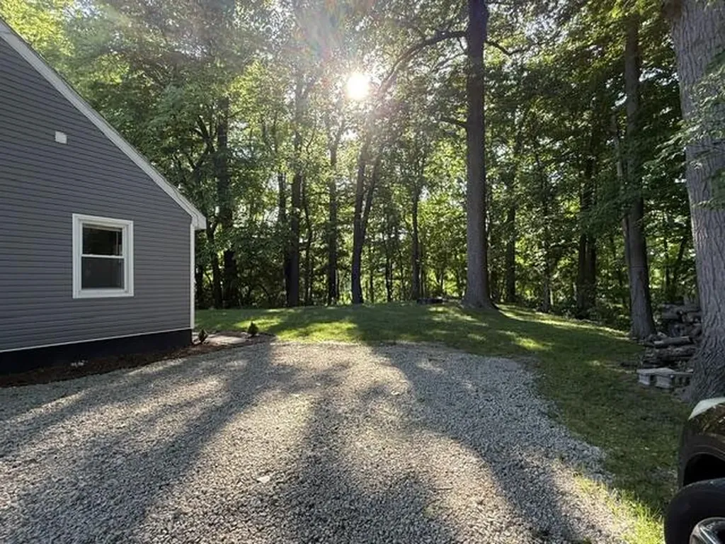 16002 Lakeside Road Chikaming Township MI 49129