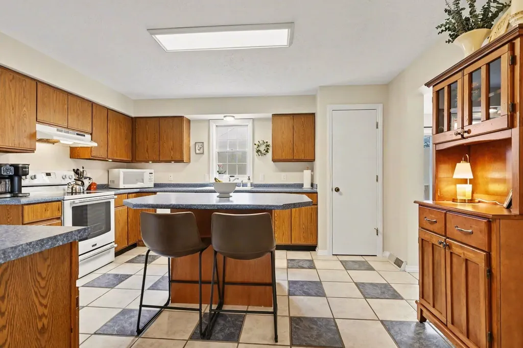 2956 W John Beers Road Stevensville Village MI 49127