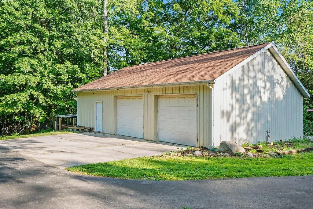 2912 Niles Buchanan Road Niles Township MI 49107