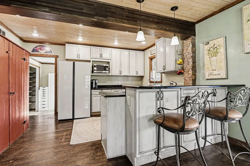 2175 E Hinchman Road Oronoko Charter Township MI 49103