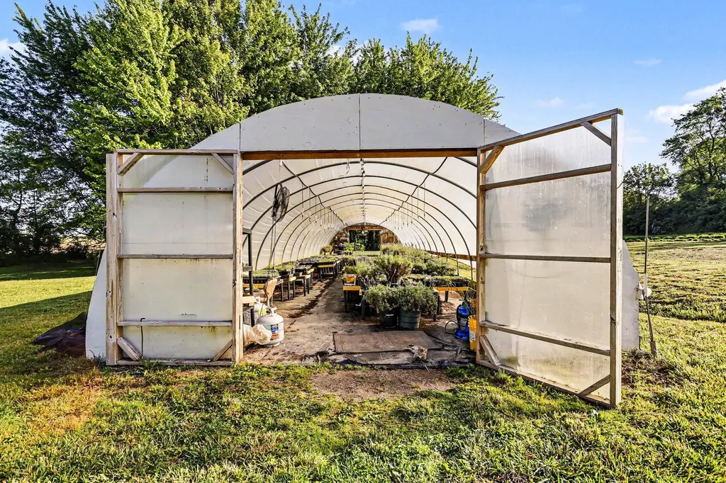 2175 E Hinchman Road Oronoko Charter Township MI 49103