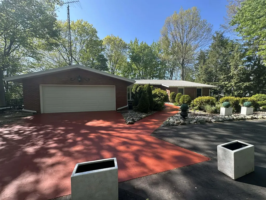 1716 W Benson Road Benton Charter Township MI 49022