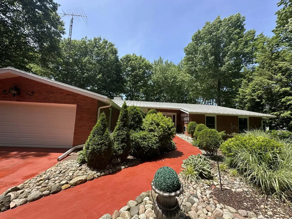 1716 W Benson Road Benton Charter Township MI 49022