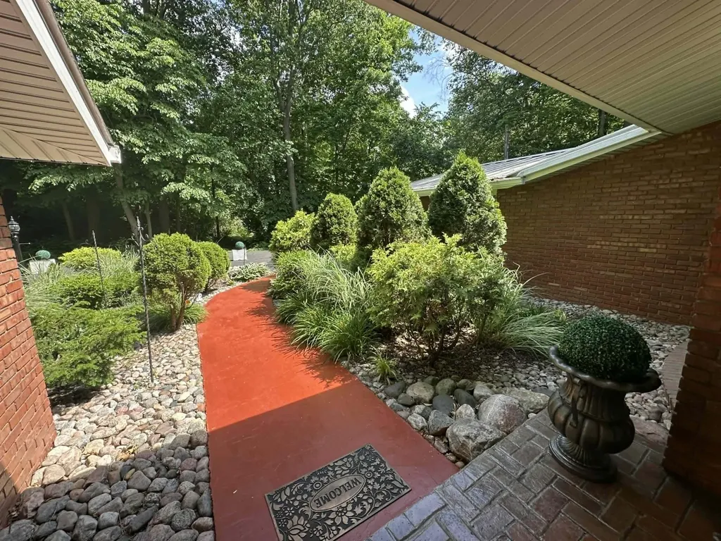 1716 W Benson Road Benton Charter Township MI 49022