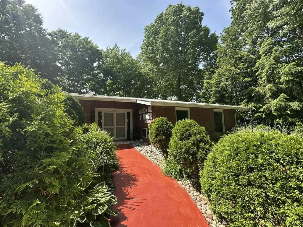 1716 W Benson Road Benton Charter Township MI 49022
