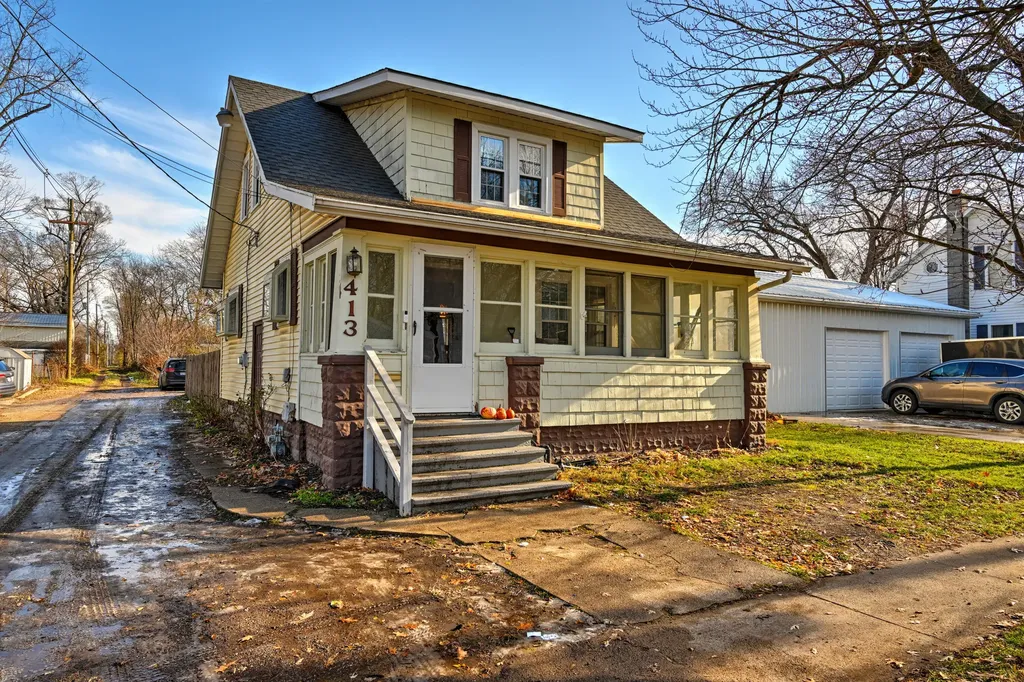 413 S 15th Street Niles City MI 49120