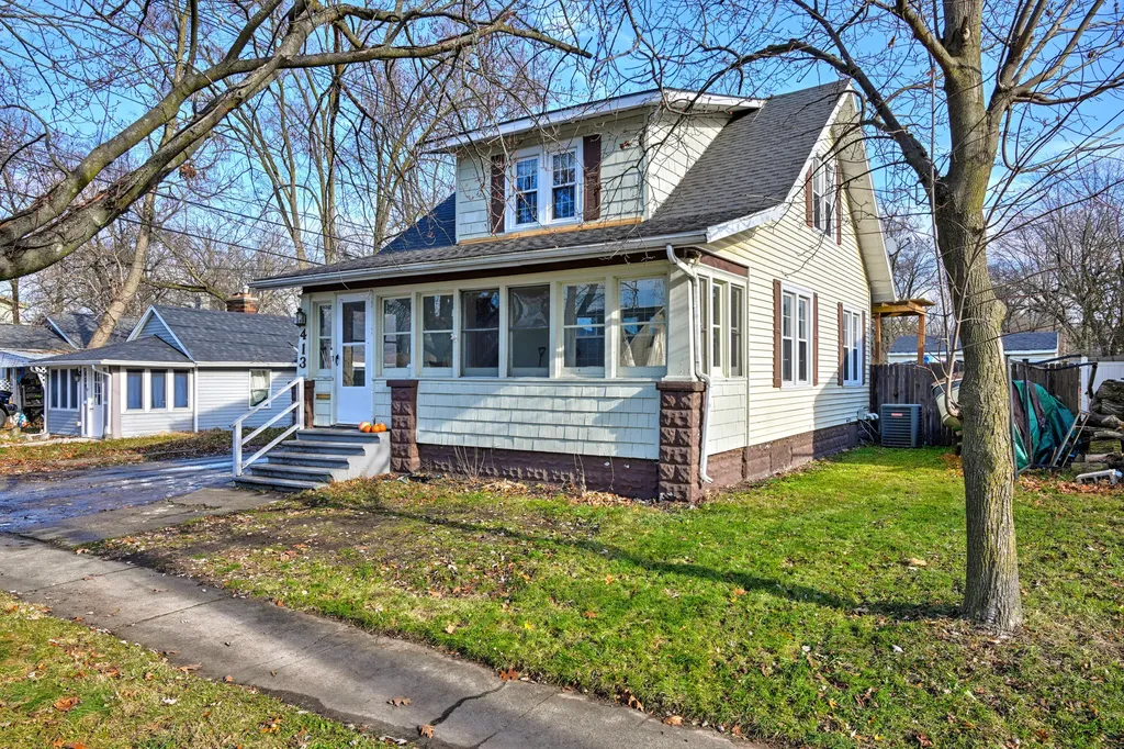 413 S 15th Street Niles City MI 49120
