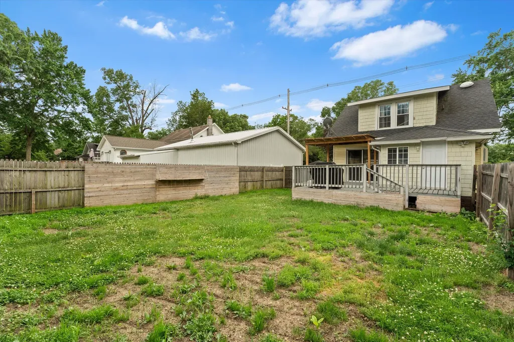 413 S 15th Street Niles City MI 49120
