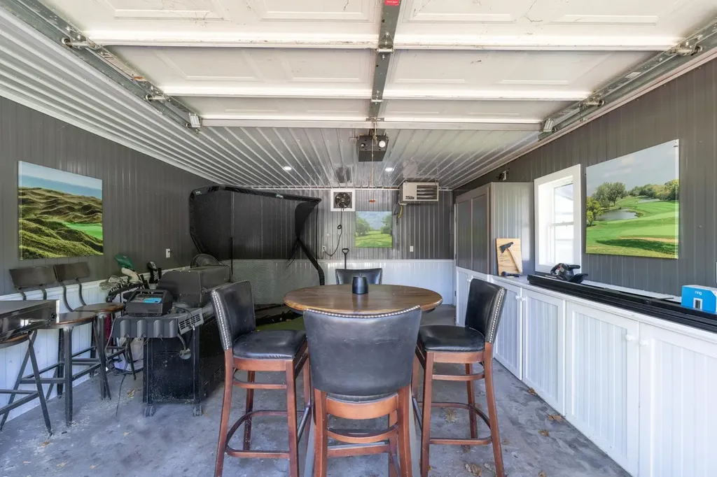 52464 Twin Lakeview Drive Wayne Township MI 49047