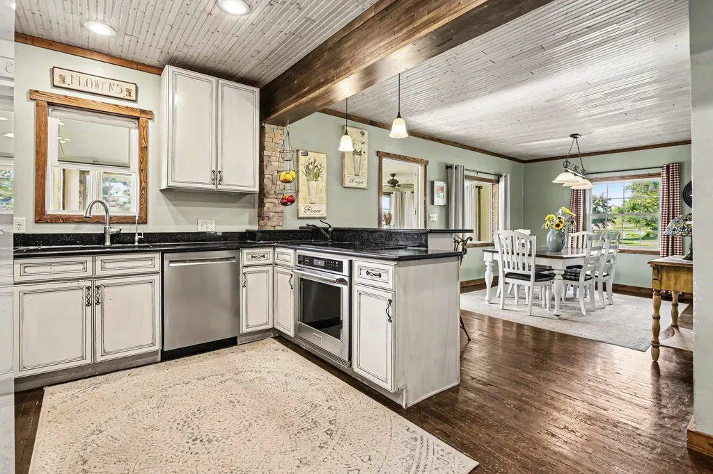 2175 E Hinchman Road Oronoko Charter Township MI 49103