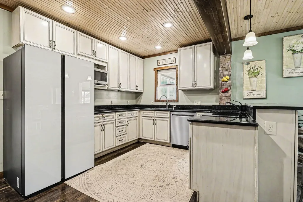 2175 E Hinchman Road Oronoko Charter Township MI 49103