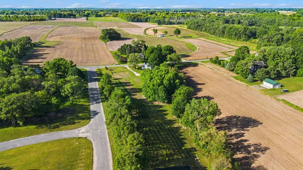 2175 E Hinchman Road Oronoko Charter Township MI 49103