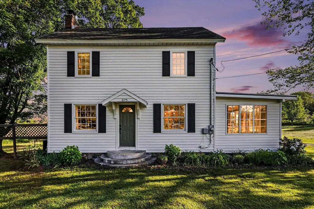 2175 E Hinchman Road Oronoko Charter Township MI 49103