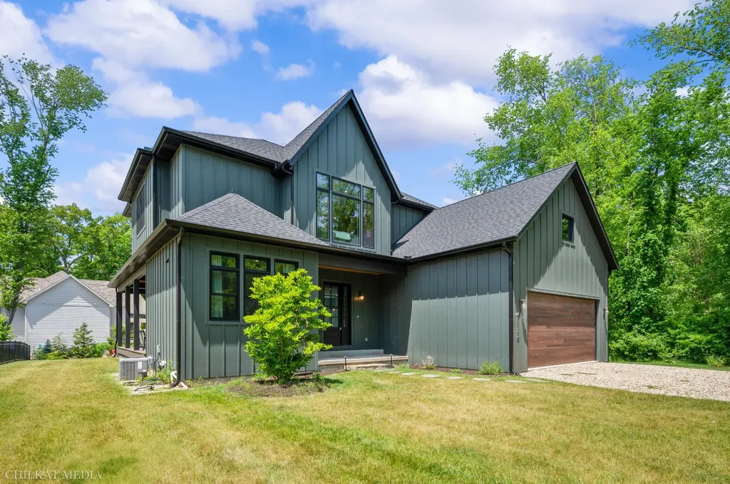 45322 Fairway Drive New Buffalo Township MI 49117