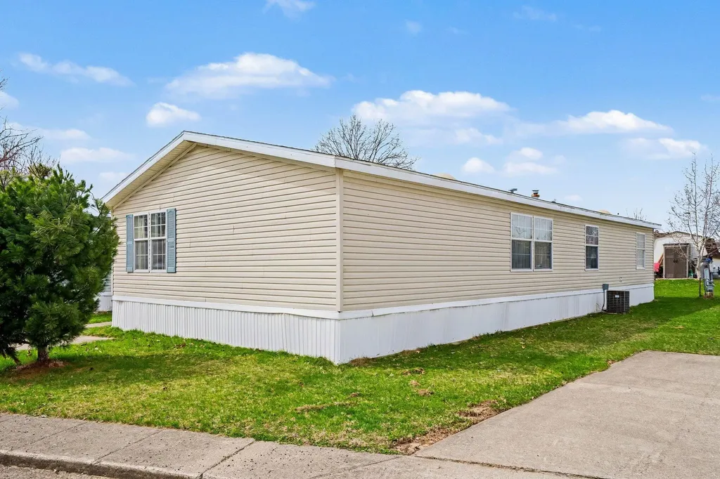 69205 Garver Lake Road Ontwa Township MI 49112